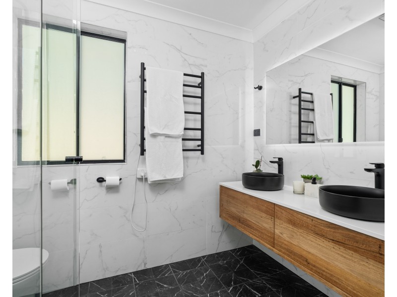 4 Bannister Drive, Erina NSW 2250