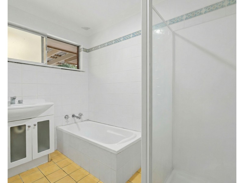 5 Karina Drive, Narara NSW 2250