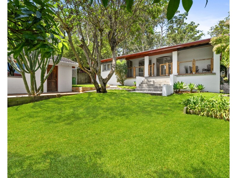 24 Lock Avenue, Springfield NSW 2250