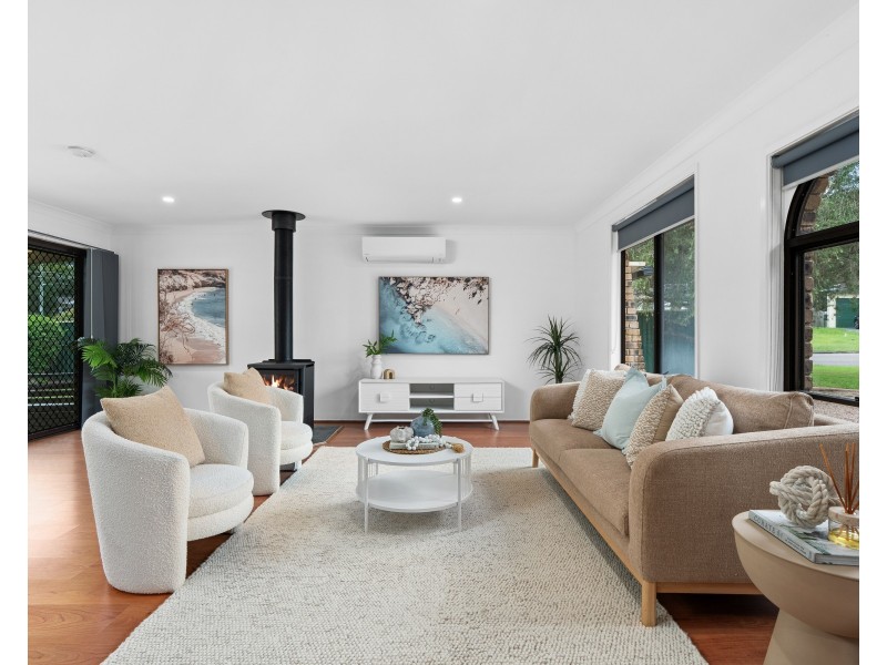 2 Bottlebrush Close, Wyoming NSW 2250