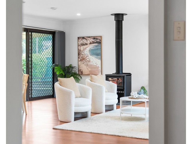 2 Bottlebrush Close, Wyoming NSW 2250