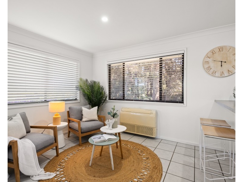 6 Merida Close, Narara NSW 2250