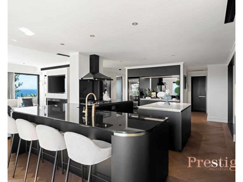 27/8 Terrigal Esplanade, Terrigal NSW 2260