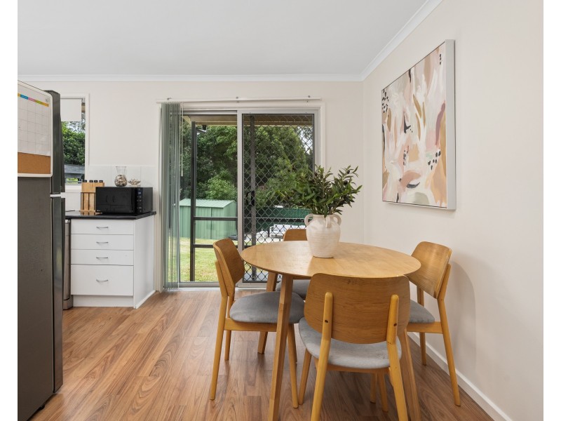 16 Karina Drive, Narara NSW 2250