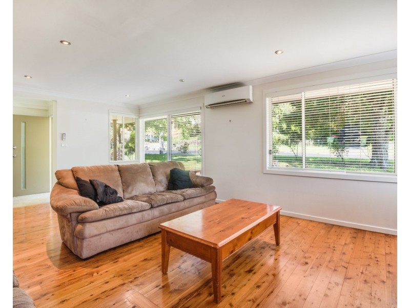 48 Beaumont Avenue, Wyoming NSW 2250