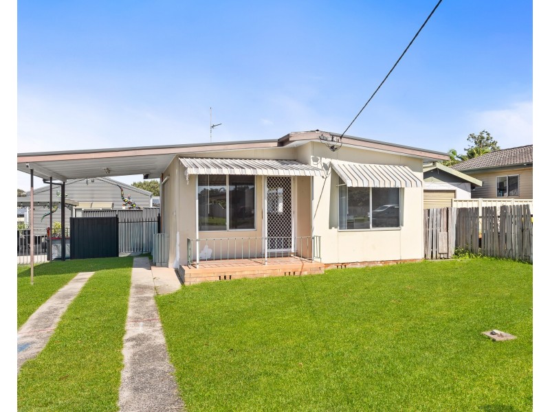 18 Merrendale Avenue, Gorokan NSW 2263