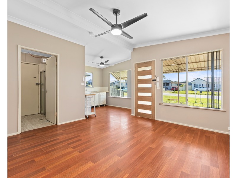 18 Merrendale Avenue, Gorokan NSW 2263