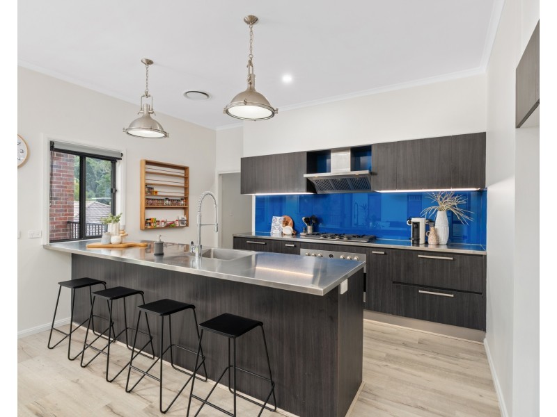 109 Chamberlain Road, Wyoming NSW 2250