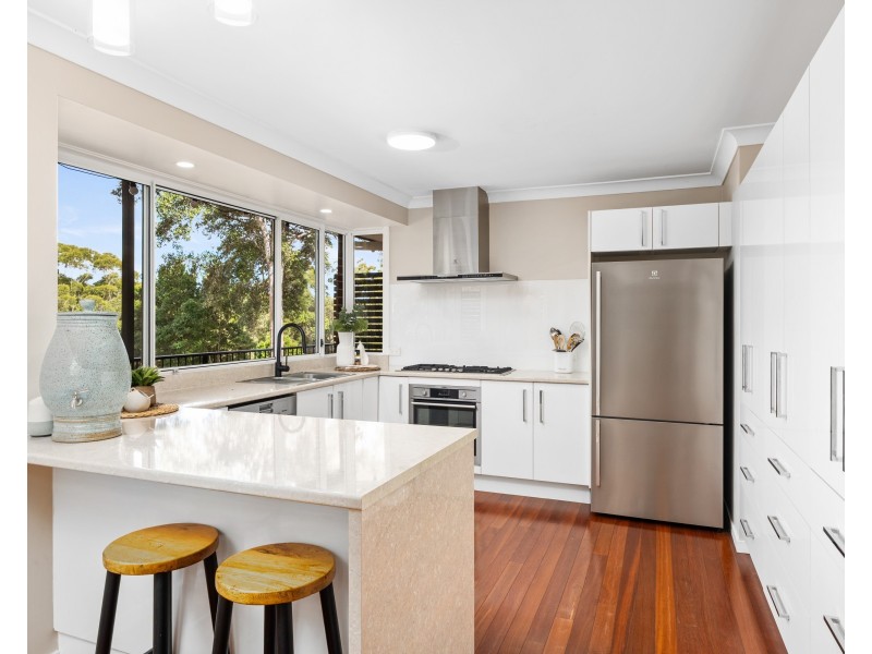 48 Jean Norman Close, Wyoming NSW 2250