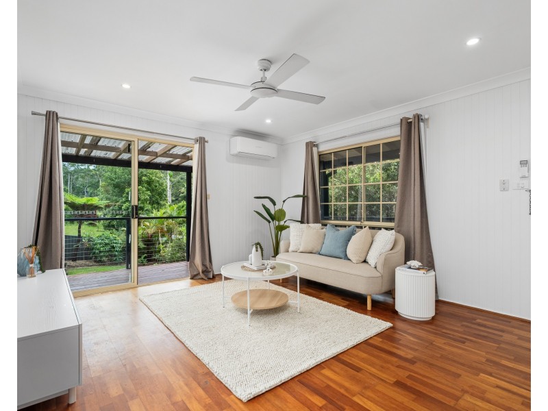 27 Lakala Avenue, Springfield NSW 2250