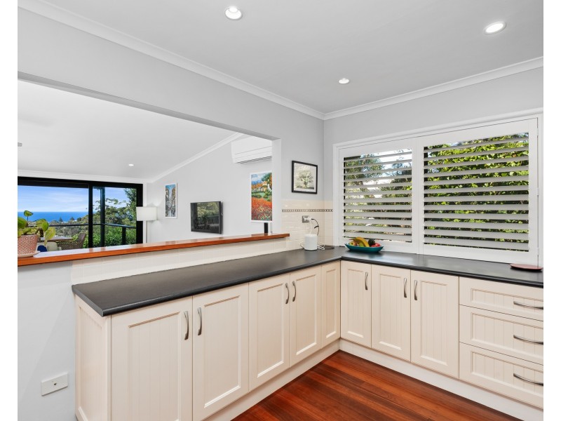 76 Bradleys Road, North Avoca NSW 2260