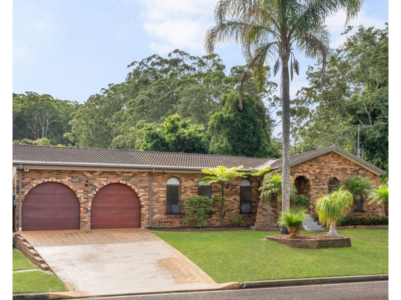 2 Elkhorn Close, Wyoming NSW 2250