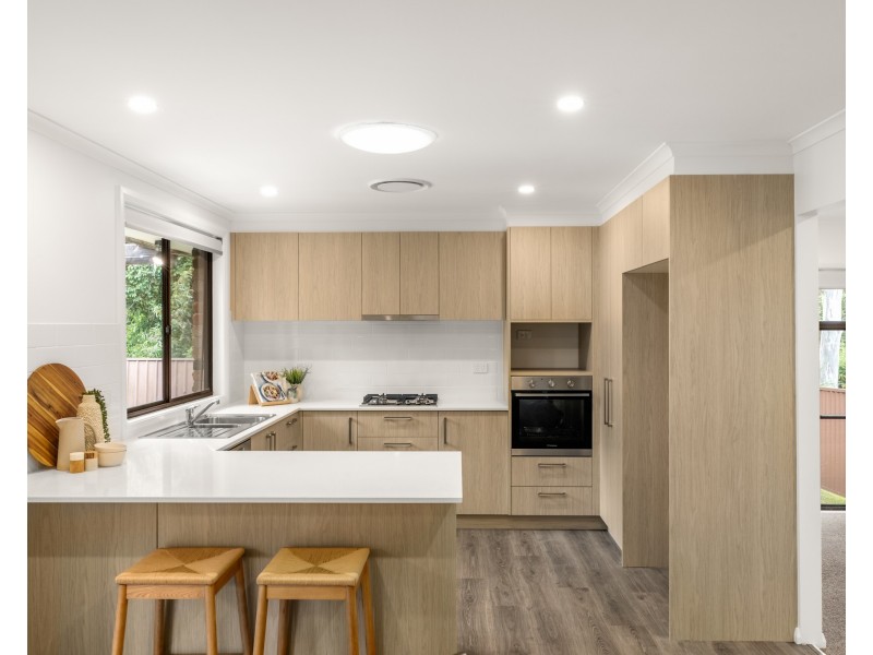 2 Elkhorn Close, Wyoming NSW 2250