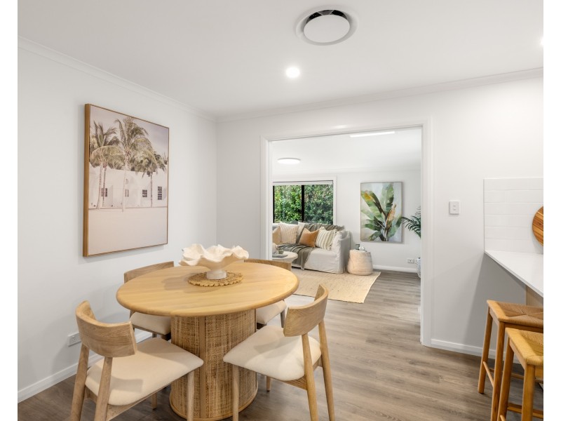 2 Elkhorn Close, Wyoming NSW 2250