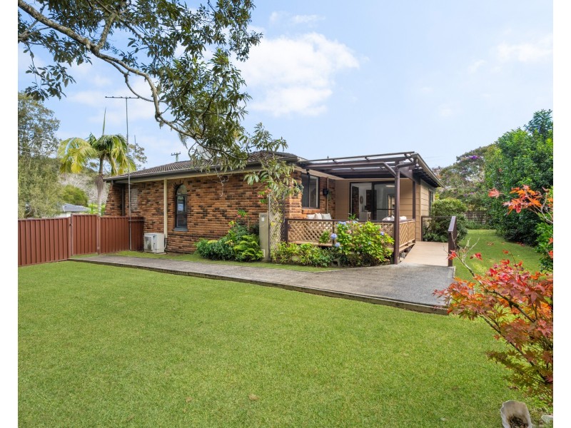 2 Elkhorn Close, Wyoming NSW 2250