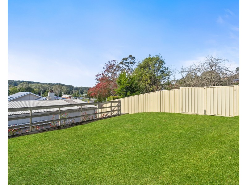 1 Pacific Highway, Ourimbah NSW 2258