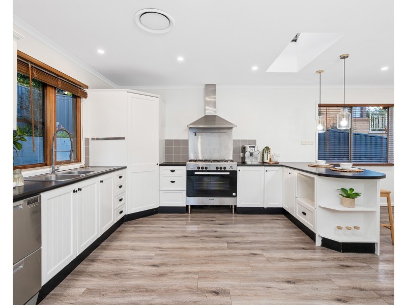 45 & 45A MacGregor Street, Wyoming NSW 2250