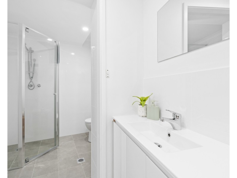 45 & 45A MacGregor Street, Wyoming NSW 2250