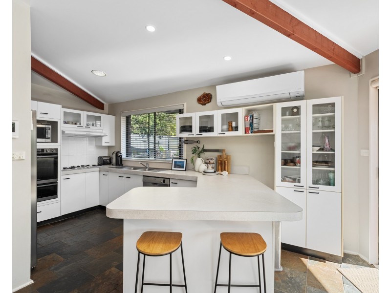 18 Coolawin Circle, Narara NSW 2250