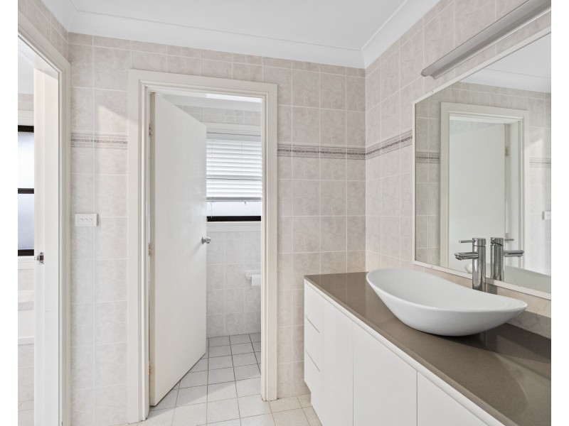 49 Boondilla Road, Blue Bay NSW 2261