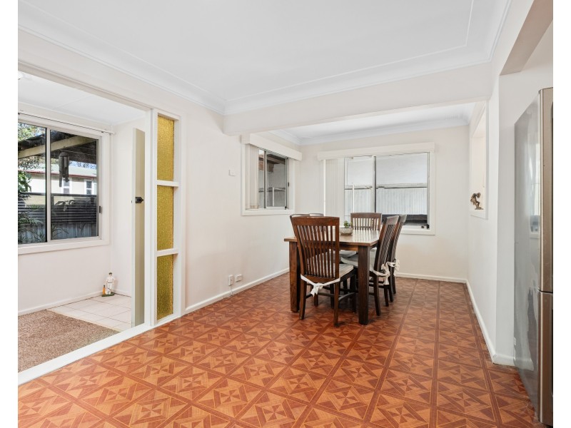 12 Dolly Avenue, Springfield NSW 2250