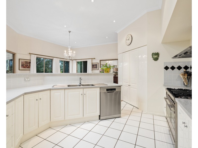 13 Thornley Street, Wyoming NSW 2250