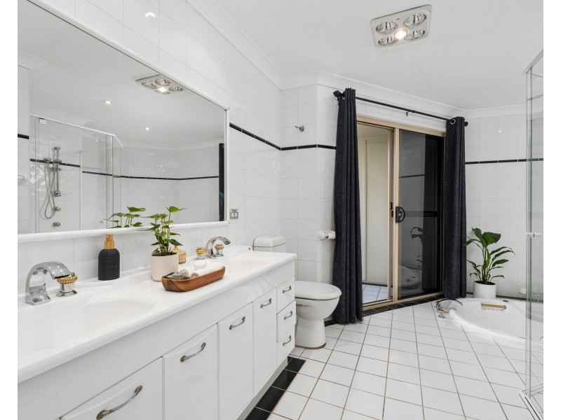 13 Thornley Street, Wyoming NSW 2250