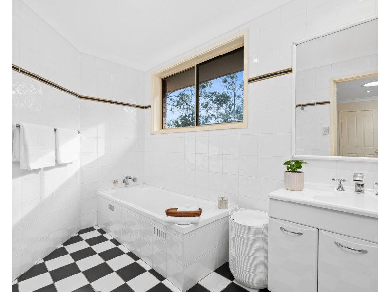 13 Thornley Street, Wyoming NSW 2250