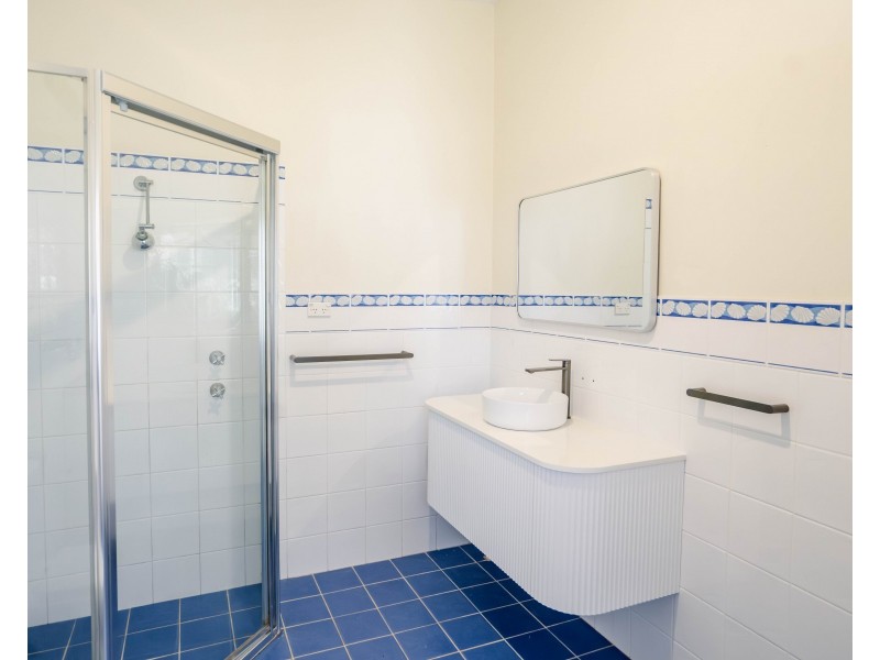 3 Nerissa Road, Erina NSW 2250