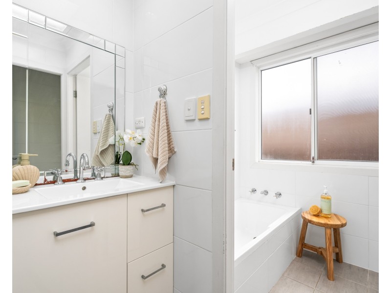 11 River Street, Springfield NSW 2250
