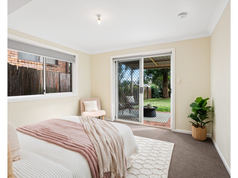11 River Street, Springfield NSW 2250