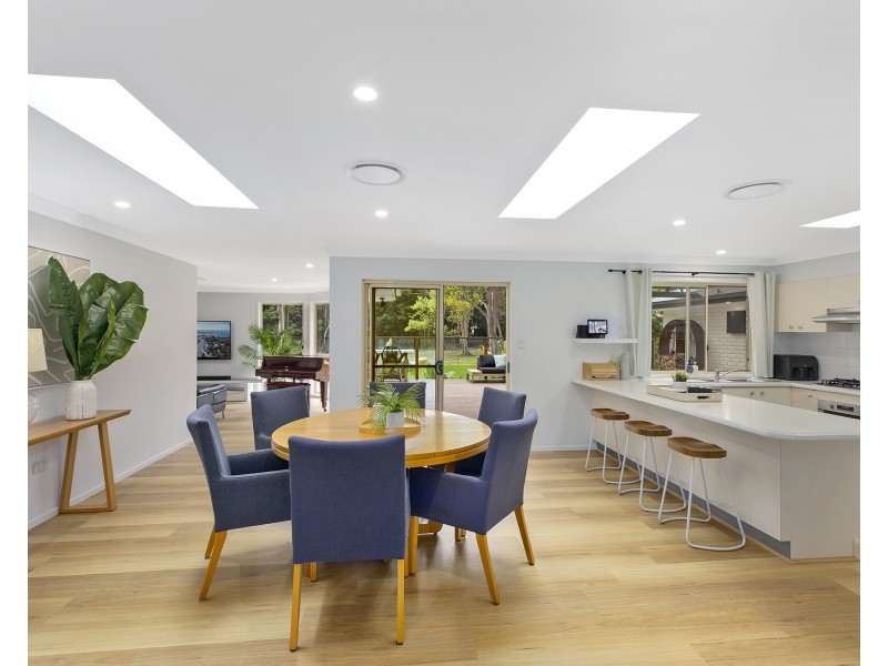 1 Oak Road, Matcham NSW 2250