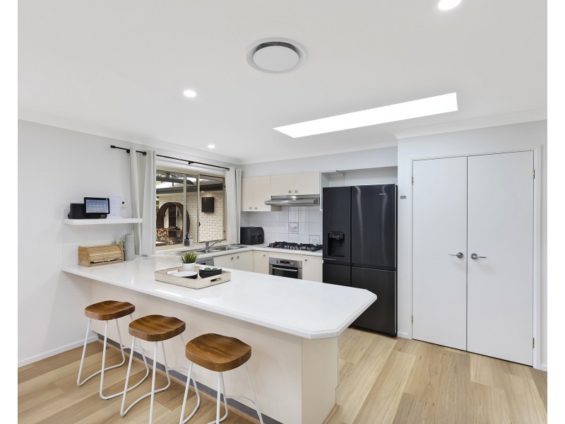 1 Oak Road, Matcham NSW 2250