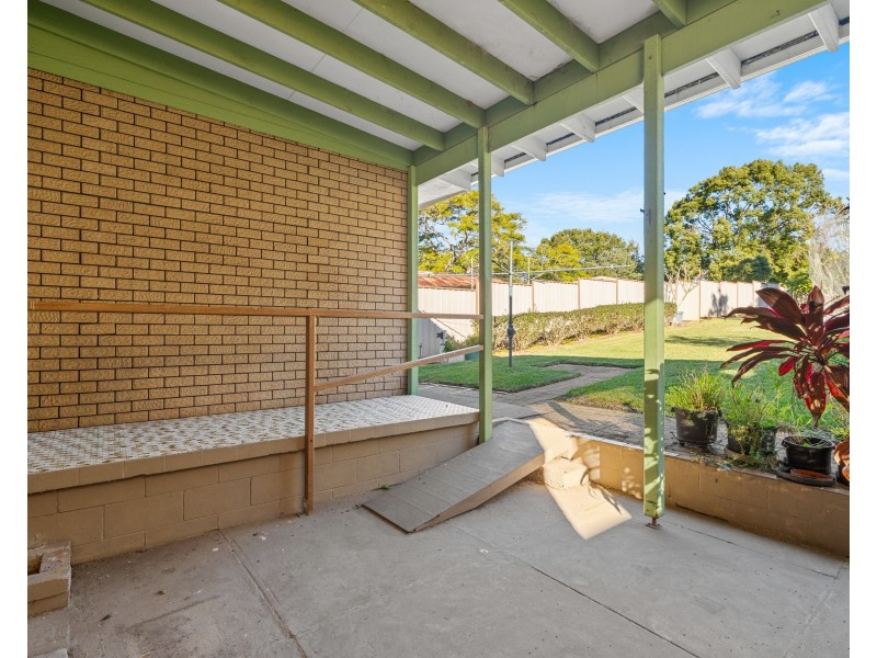 16 Dakara Avenue, Erina NSW 2250