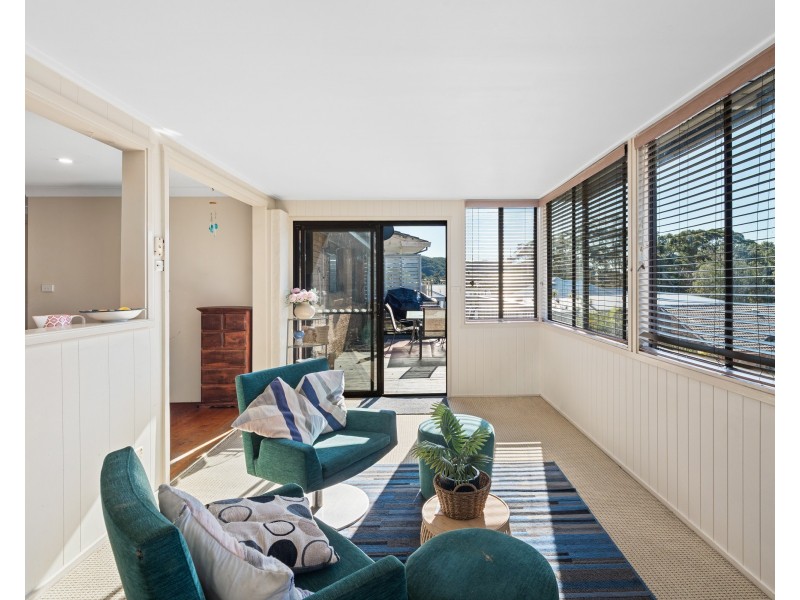 8 Blue View Crescent, Terrigal NSW 2260