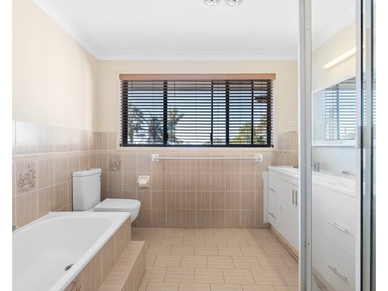 8 Blue View Crescent, Terrigal NSW 2260