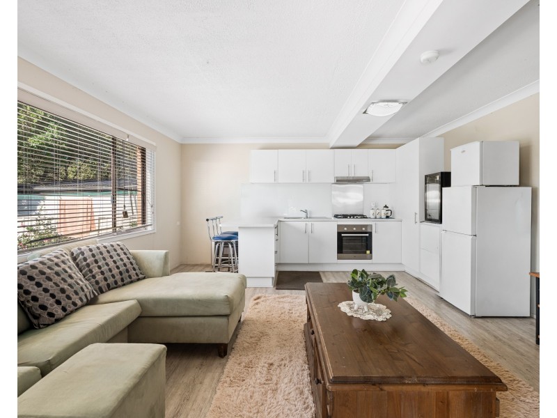 8 Blue View Crescent, Terrigal NSW 2260