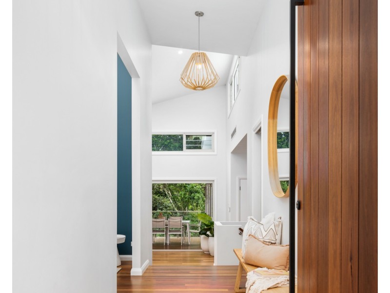 16 Cassinia Close, Lisarow NSW 2250