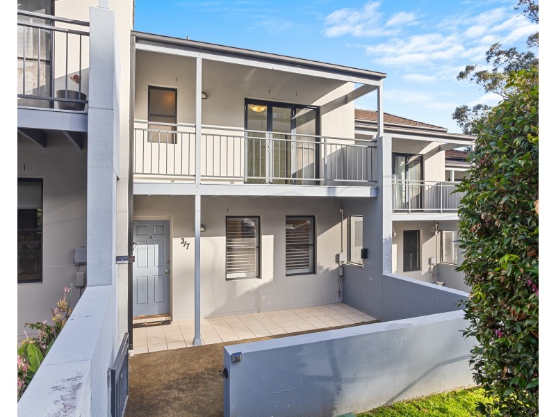 3/7 Broadview Avenue, Gosford NSW 2250