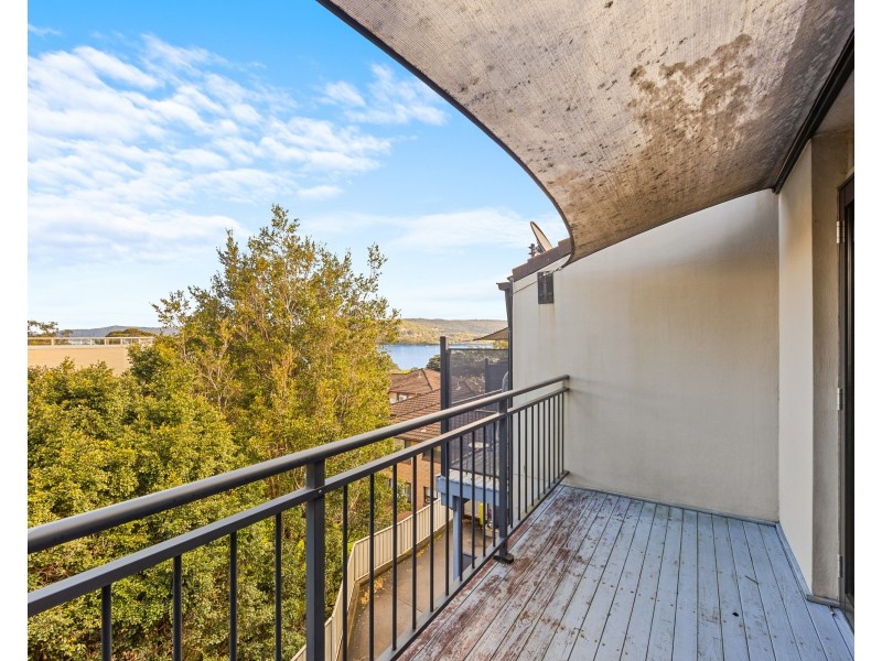 3/7 Broadview Avenue, Gosford NSW 2250