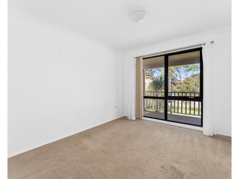 2 Morcombe Close, Gorokan NSW 2263