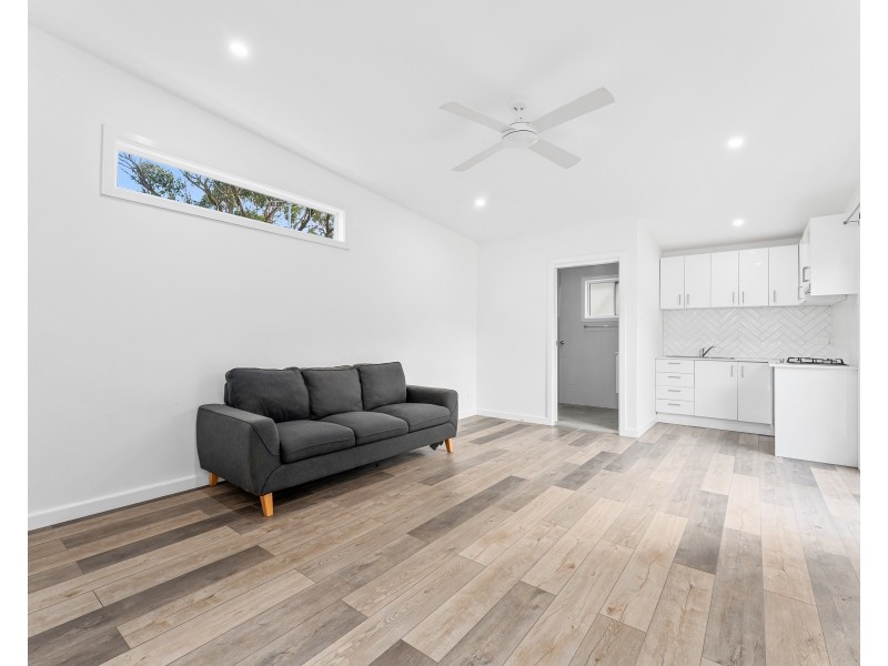 2 Morcombe Close, Gorokan NSW 2263