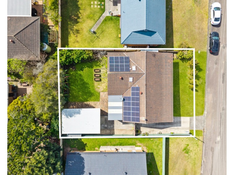 2 Morcombe Close, Gorokan NSW 2263