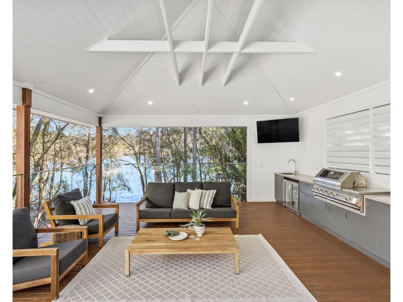 71 The Round Drive, Avoca Beach NSW 2251