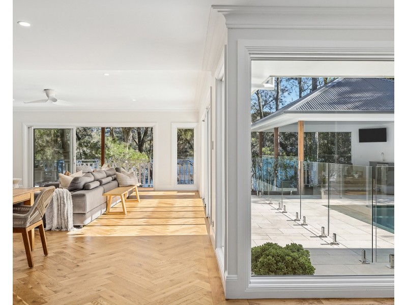 71 The Round Drive, Avoca Beach NSW 2251
