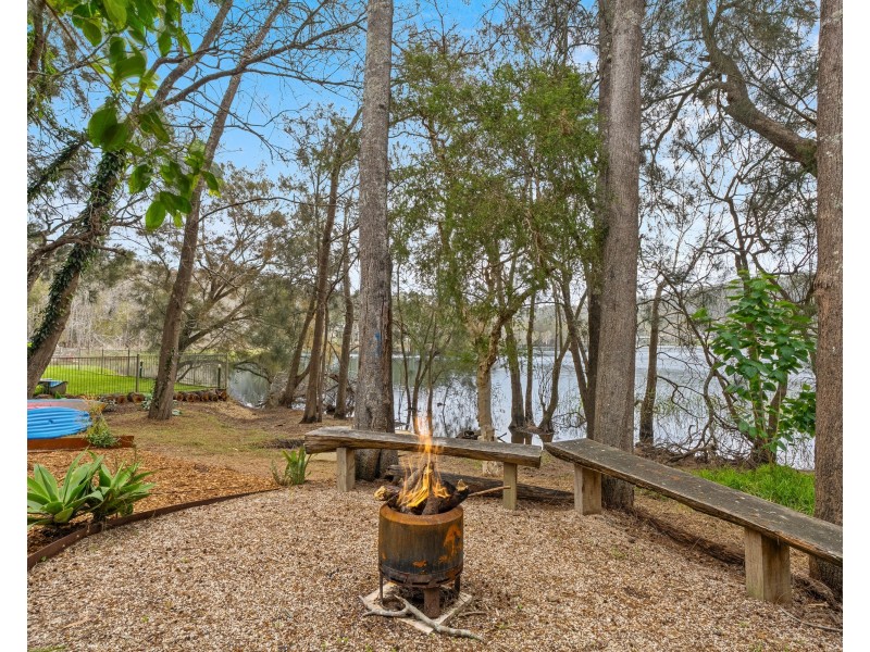 71 The Round Drive, Avoca Beach NSW 2251