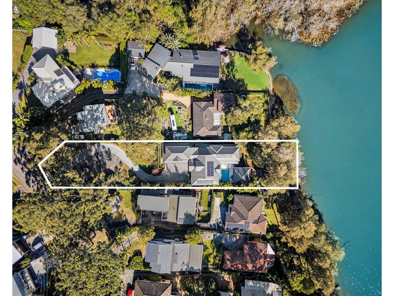 71 The Round Drive, Avoca Beach NSW 2251