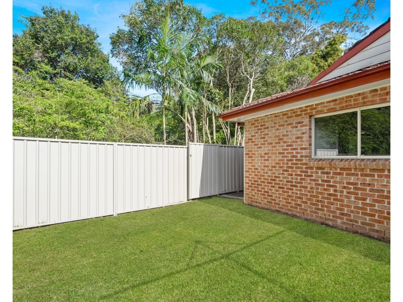 2/19 Donna Close, Lisarow NSW 2250
