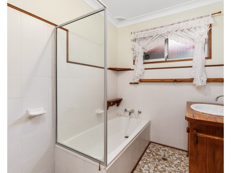 35 Tall Timbers Road, Wamberal NSW 2260