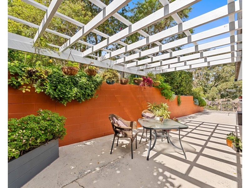 69 Bay View Avenue, East Gosford NSW 2250
